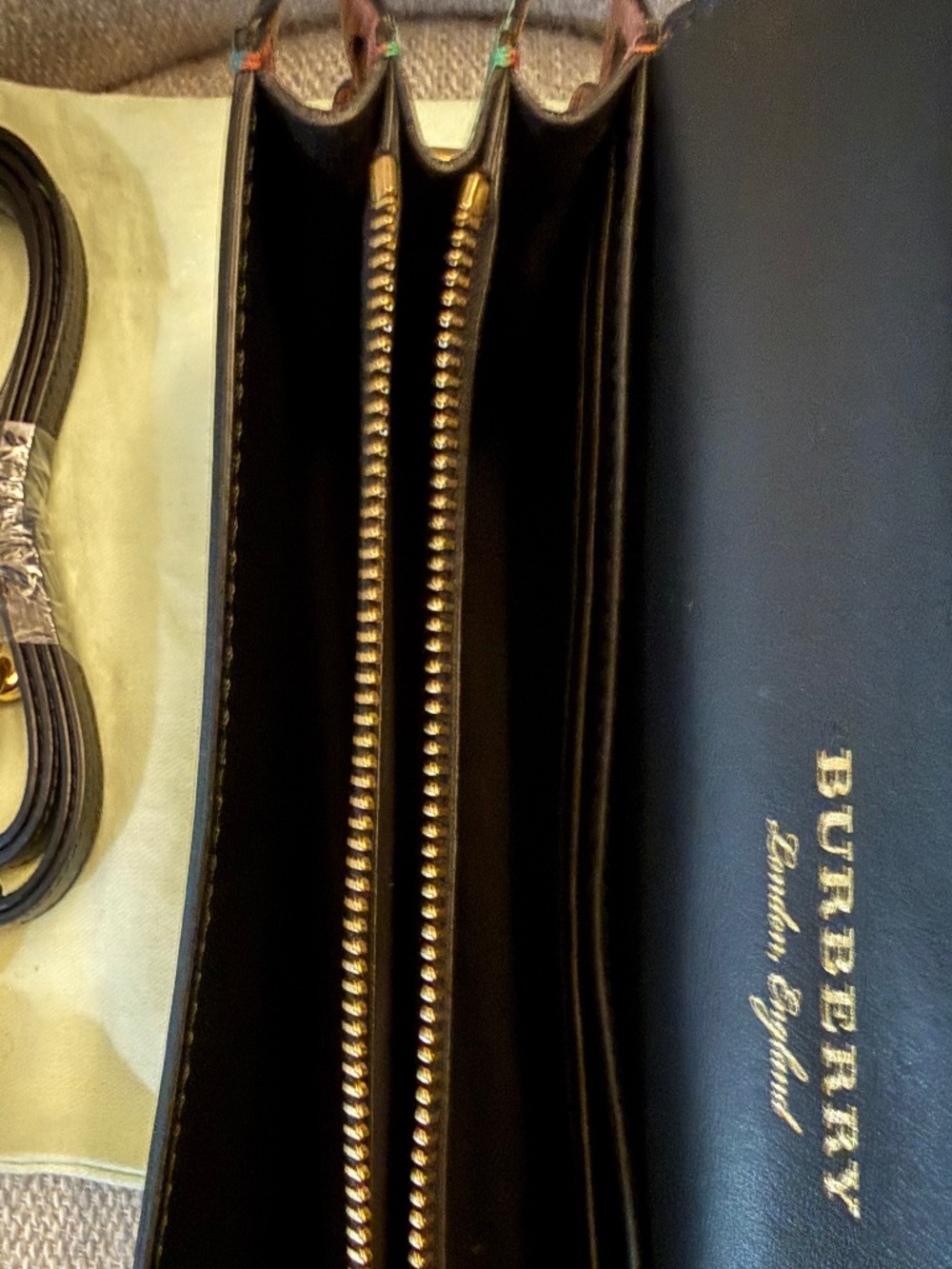 Burberry Layered Leather Shoulder Bag (Includes Box and Dust Bag) - Picture 7 of 14